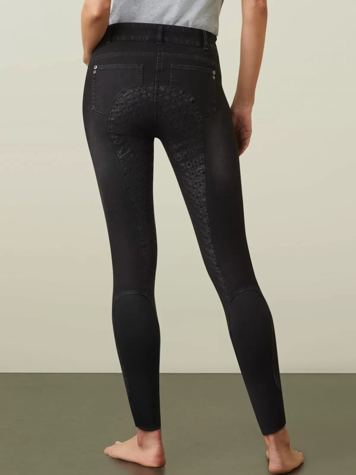 Best Sale Ariat 40% Off - Halo Full Seat Denim Breeches – Womens - Black Rinse - Size: 32 " Waist 40% Off Black Rinse Size: 32 " Waist